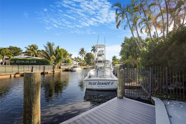 2406 Gulfstream Ln, Fort Lauderdale, FL 33312