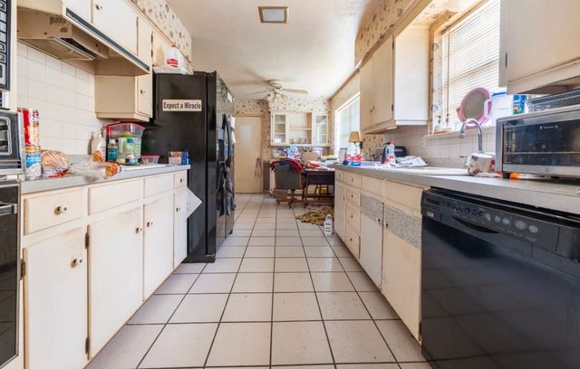 909 Bradfield Drive, Garland, TX 75042