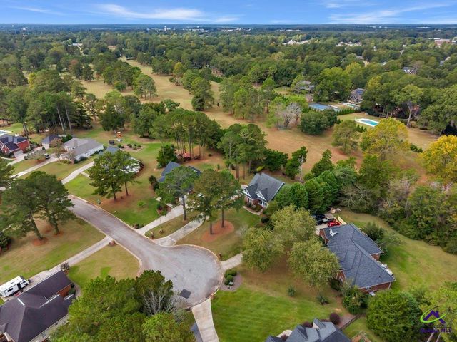 405 Idle Pines Drive, Perry, GA 31069