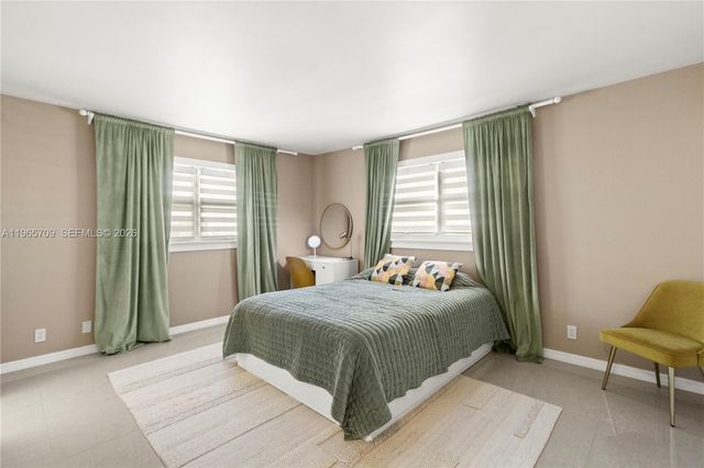 301 NE 14th Ave 601, Hallandale Beach, FL 33009