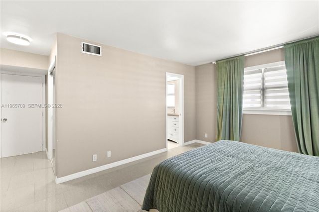 301 NE 14th Ave 601, Hallandale Beach, FL 33009