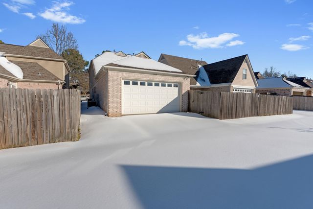 1229 N SANGA RD, Memphis, TN 38016