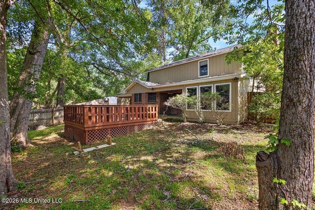 100 Winding Hills Drive, Clinton, MS 39056