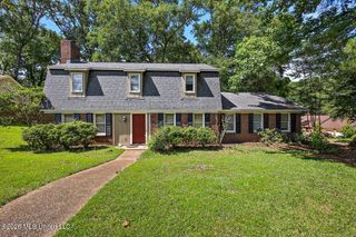 100 Winding Hills Drive, Clinton, MS 39056
