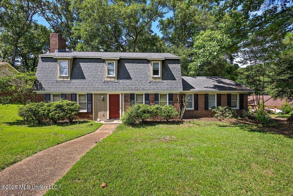 100 Winding Hills Drive, Clinton, MS 39056