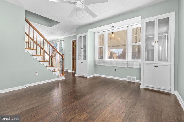 240 UPLAND RD, Brookhaven, PA 19015