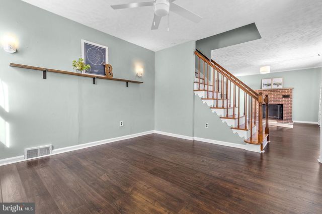 240 UPLAND RD, Brookhaven, PA 19015