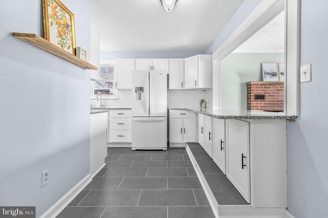 240 UPLAND RD, Brookhaven, PA 19015