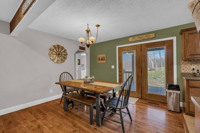 465 Hickory Ln, Sparta, TN 38583