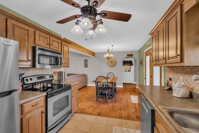 465 Hickory Ln, Sparta, TN 38583