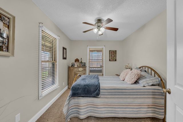 465 Hickory Ln, Sparta, TN 38583