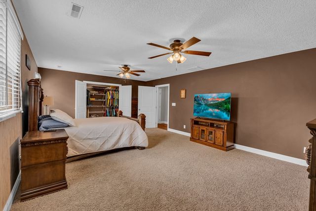 465 Hickory Ln, Sparta, TN 38583