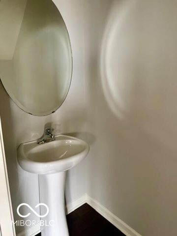 12687 White Chapel Circle, Fishers, IN 46037