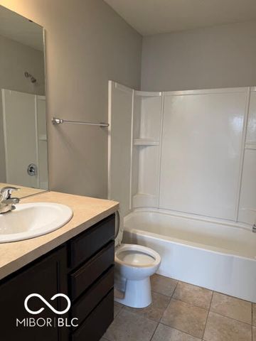 12687 White Chapel Circle, Fishers, IN 46037