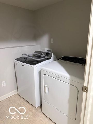 12687 White Chapel Circle, Fishers, IN 46037