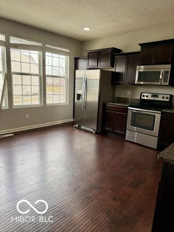 12687 White Chapel Circle, Fishers, IN 46037