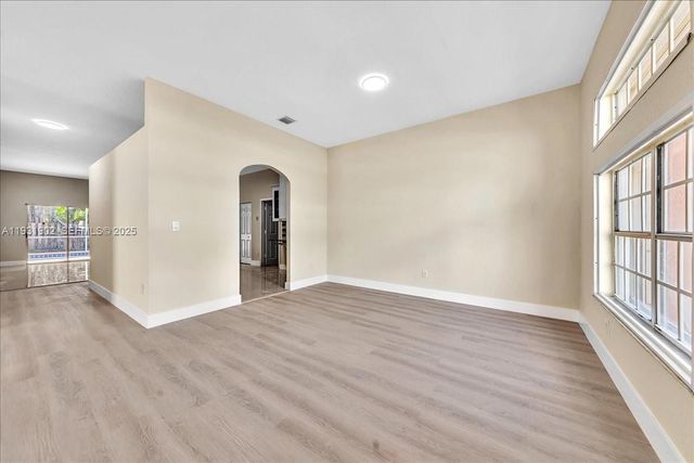 17062 NW 16th St, Pembroke Pines, FL 33028