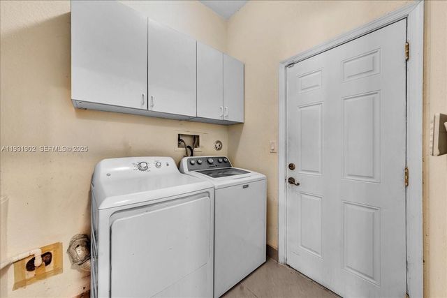 17062 NW 16th St, Pembroke Pines, FL 33028