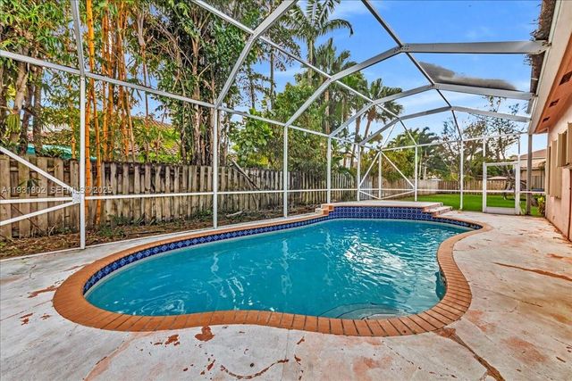 17062 NW 16th St, Pembroke Pines, FL 33028