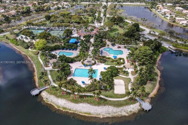 17062 NW 16th St, Pembroke Pines, FL 33028