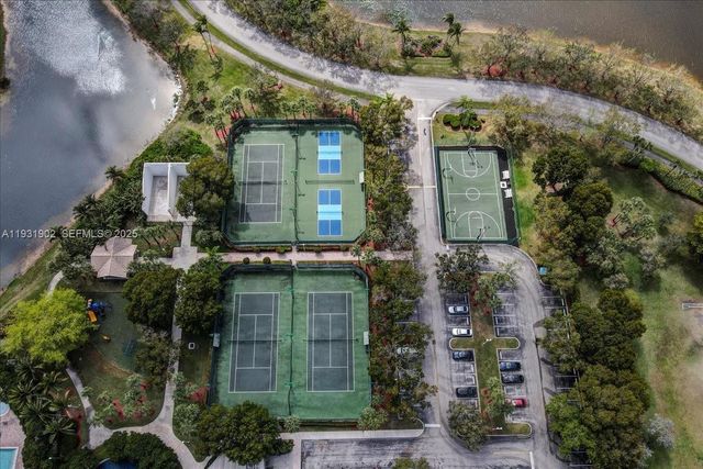 17062 NW 16th St, Pembroke Pines, FL 33028