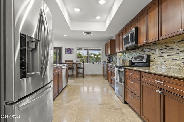 5734 E BETTY ELYSE Lane, Scottsdale, AZ 85254