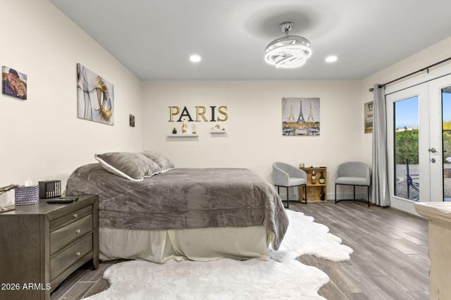 5734 E BETTY ELYSE Lane, Scottsdale, AZ 85254