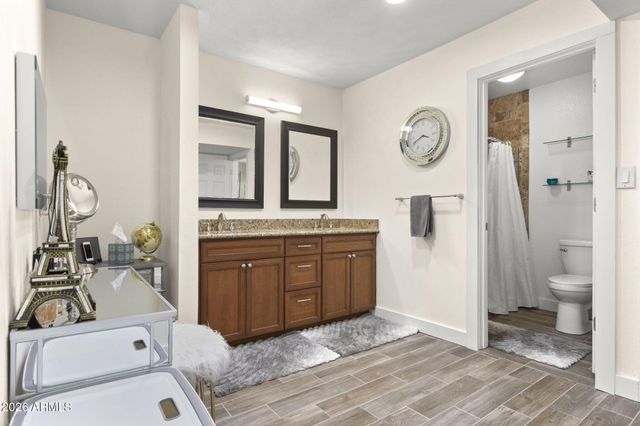 5734 E BETTY ELYSE Lane, Scottsdale, AZ 85254