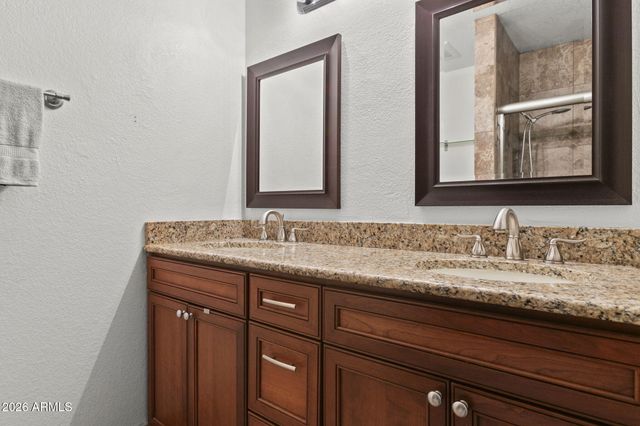 5734 E BETTY ELYSE Lane, Scottsdale, AZ 85254