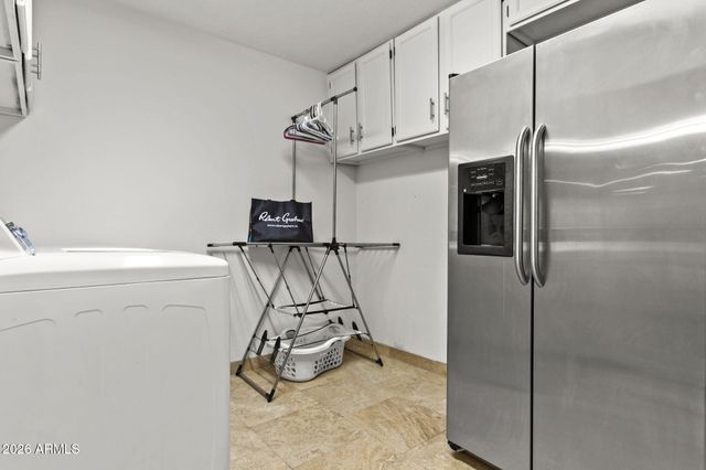 5734 E BETTY ELYSE Lane, Scottsdale, AZ 85254