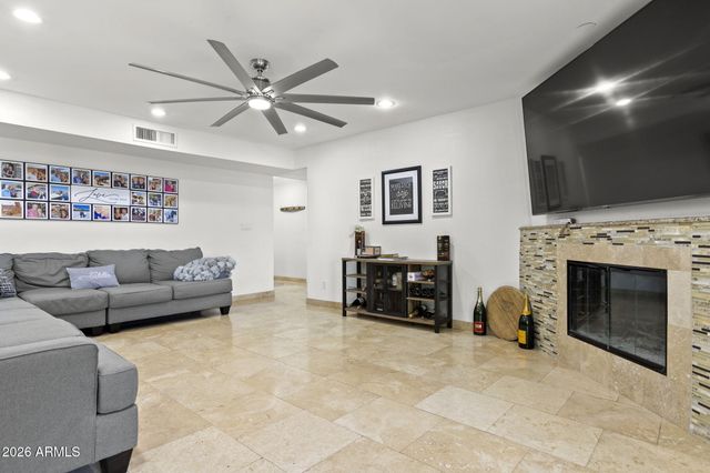 5734 E BETTY ELYSE Lane, Scottsdale, AZ 85254