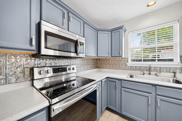 1237 Murray Ct, Lebanon, TN 37087