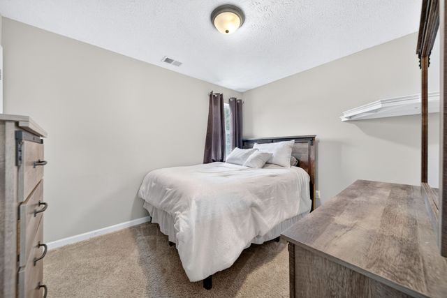 1237 Murray Ct, Lebanon, TN 37087