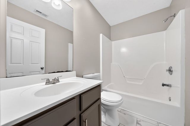 1237 Murray Ct, Lebanon, TN 37087