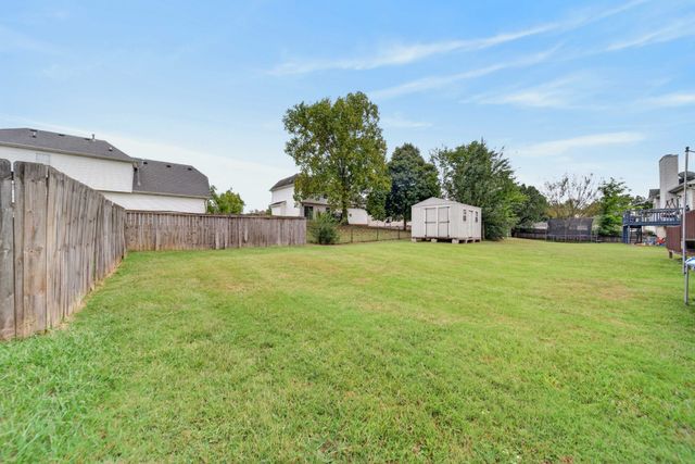 1237 Murray Ct, Lebanon, TN 37087