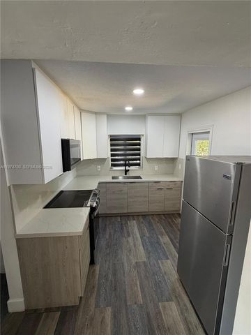 59 NW 115th St 0, Miami, FL 33168