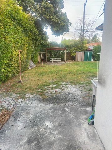 59 NW 115th St 0, Miami, FL 33168