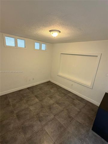 59 NW 115th St 0, Miami, FL 33168