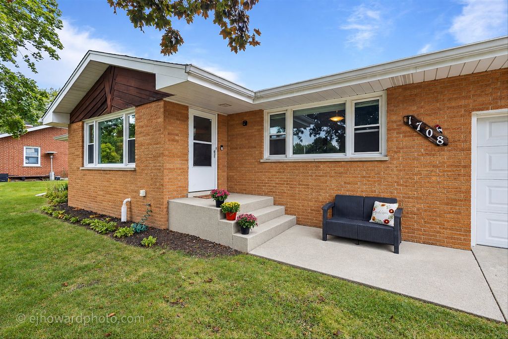 1708 60th Street, La Grange Highlands, IL 60525 — photo 2