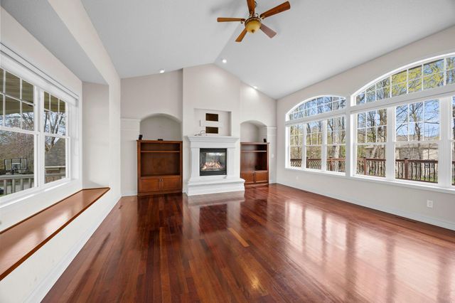 15224 Fairway Heights Road NW, Prior Lake, MN 55372