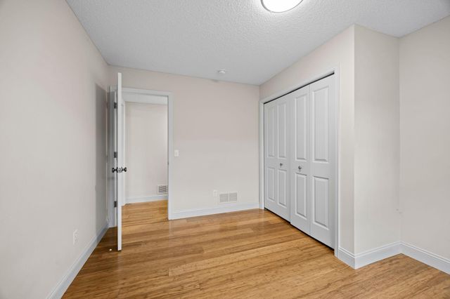 15224 Fairway Heights Road NW, Prior Lake, MN 55372