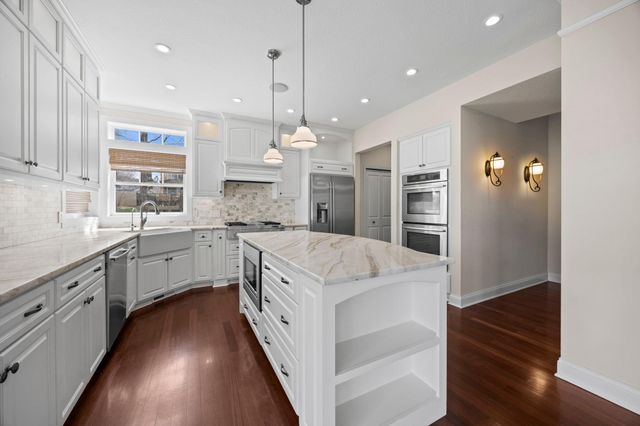 15224 Fairway Heights Road NW, Prior Lake, MN 55372