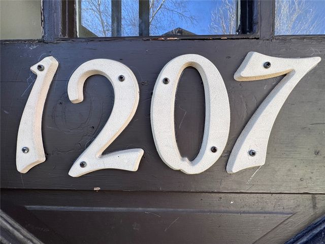 1207 21st Ave Place, Coralville, IA 52241