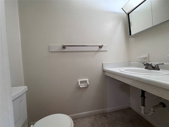 1207 21st Ave Place, Coralville, IA 52241