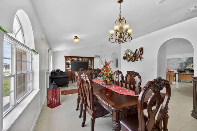 541 ADRIEL AVENUE, Winter Haven, FL 33880