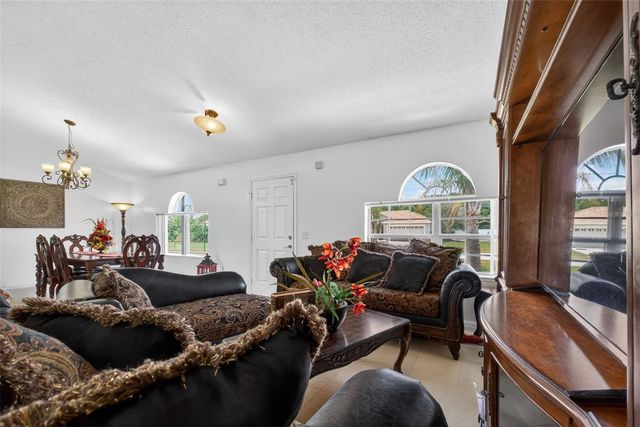 541 ADRIEL AVENUE, Winter Haven, FL 33880