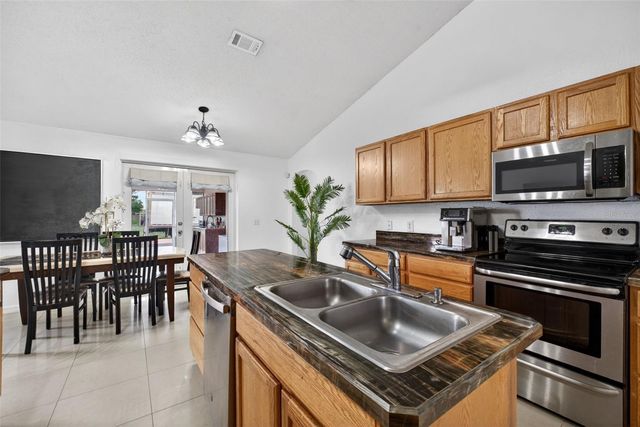 541 ADRIEL AVENUE, Winter Haven, FL 33880
