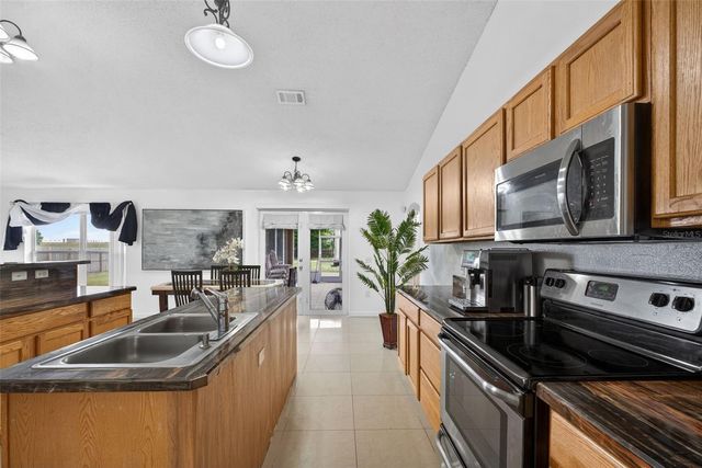 541 ADRIEL AVENUE, Winter Haven, FL 33880