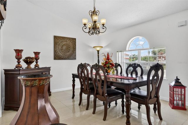 541 ADRIEL AVENUE, Winter Haven, FL 33880