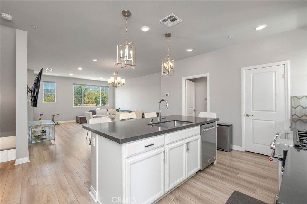 1414 Sea Lane, San Pedro, CA 90732